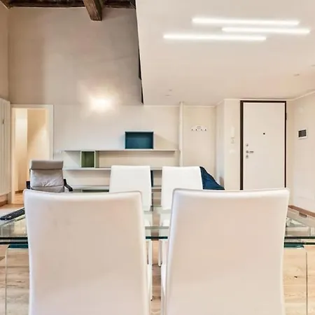 Garibaldi New דירה