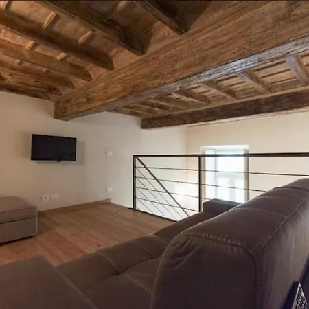 Garibaldi New טורינו